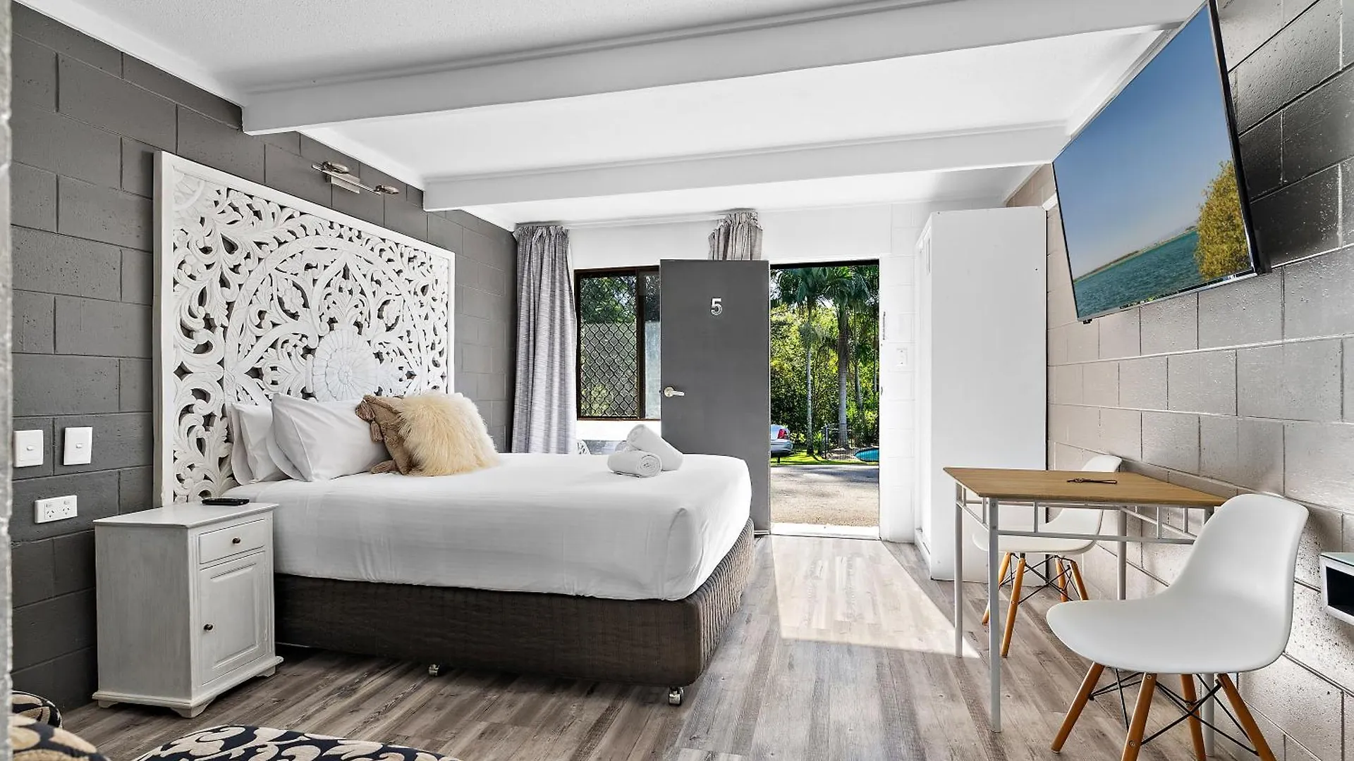 ***  Buderim Fiesta Motel Tanawha Australia
